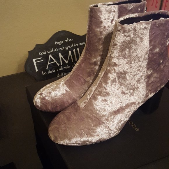 Rag & Bone Dove Velvet  Boots NIB size 7.5 - Picture 7 of 14